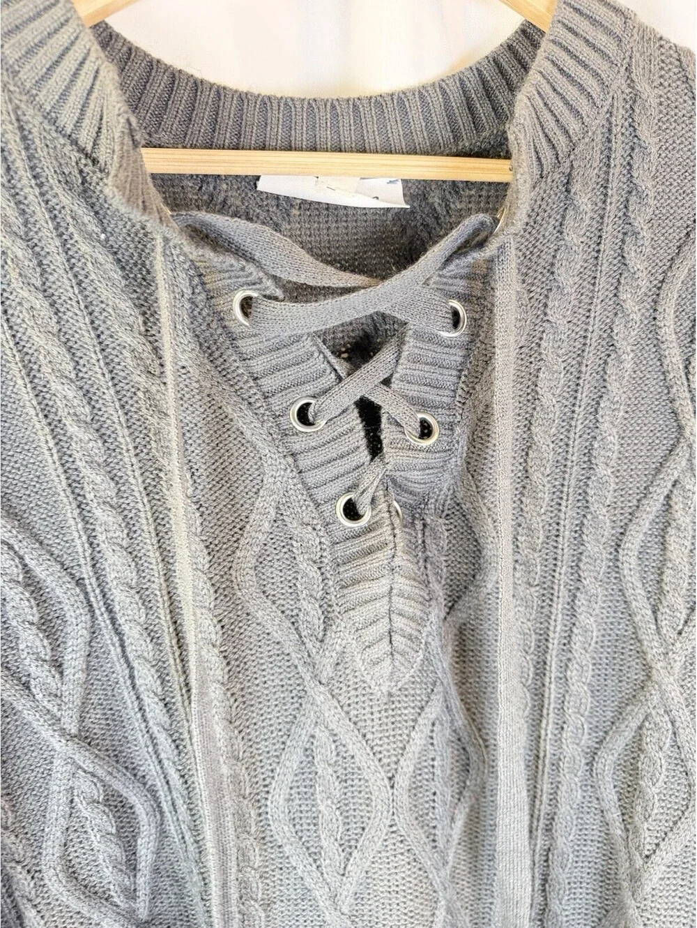Haptics by Holly Harper Women Gray Lace Up V Neck Cable Knit Med Oversized